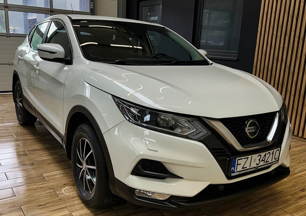 Nissan Qashqai cena 69900 przebieg: 82000, rok produkcji 2020 z Chrzanów małe 667